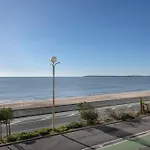 Un Sejour Ou Un Week-End Face Mer A La Baule